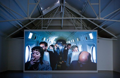THE LAST SMOKING FLIGHT, 2008, FOTO: GERT JAN VAN ROOIJ, COURTESY GALERIE FONS WELTERS